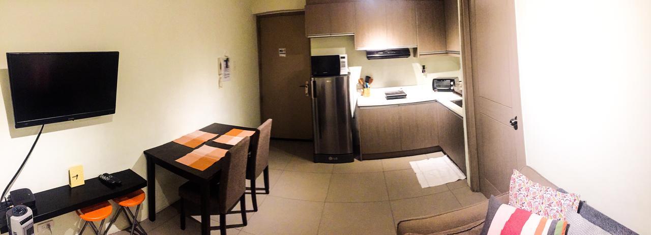 Antel Serenity Suites At Poblacion Makati Makati City Eksteriør bilde