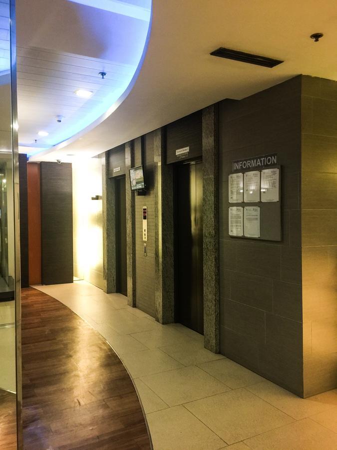Antel Serenity Suites At Poblacion Makati Makati City Eksteriør bilde
