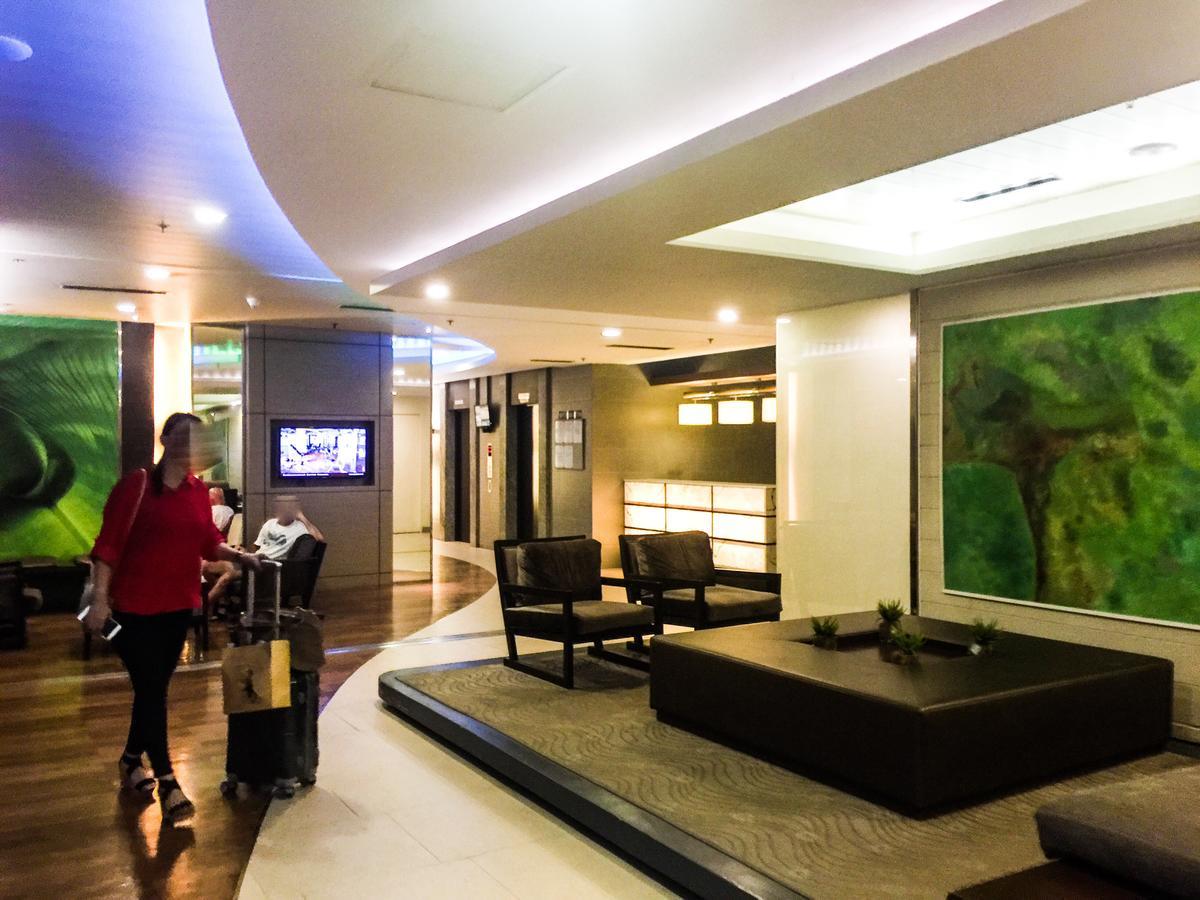 Antel Serenity Suites At Poblacion Makati Makati City Eksteriør bilde